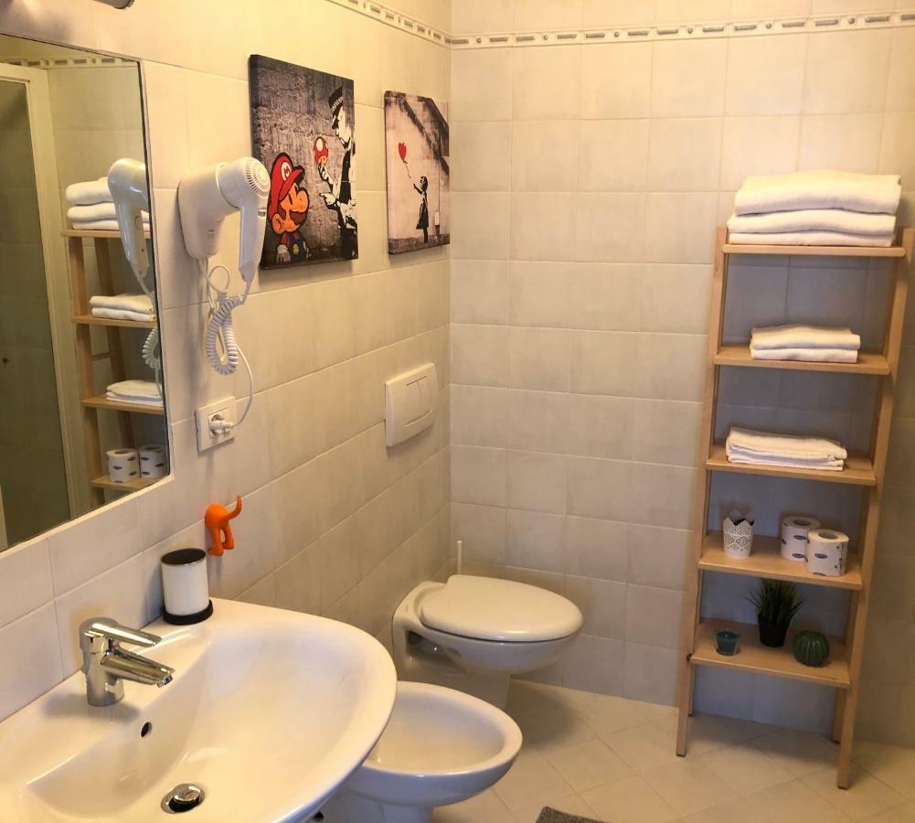 Irides Rooms A Un Passo Dai Parchi Divertimento Lazise Buitenkant foto
