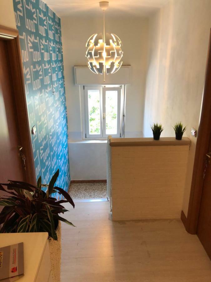 Irides Rooms A Un Passo Dai Parchi Divertimento Lazise Buitenkant foto