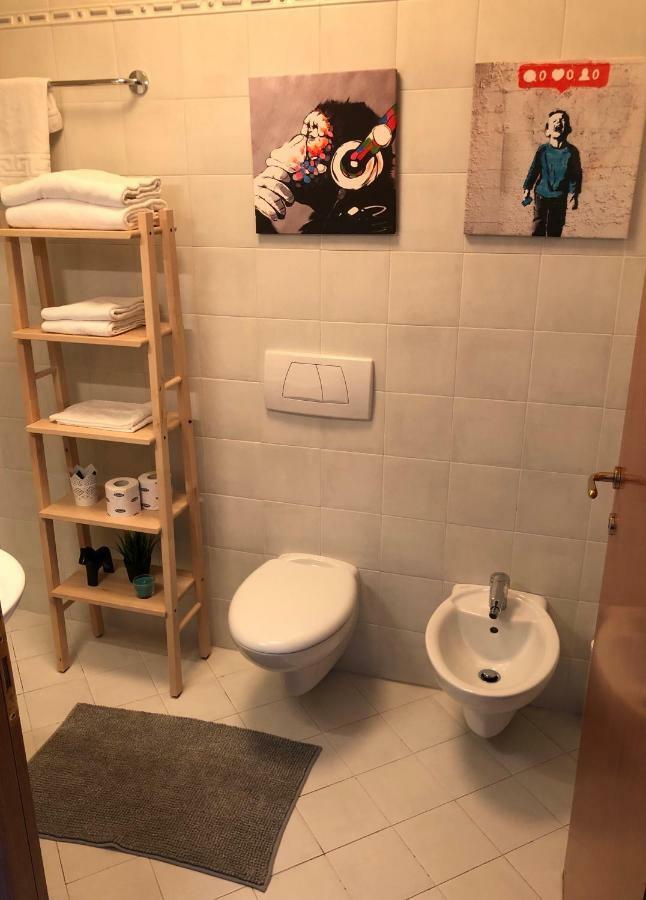 Irides Rooms A Un Passo Dai Parchi Divertimento Lazise Buitenkant foto